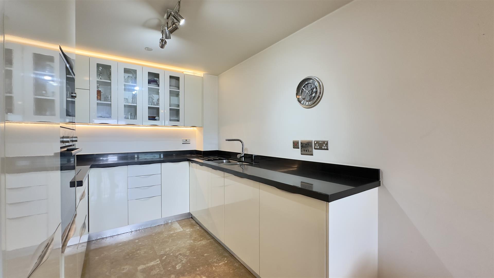  Image of Apartment - 1 Bedrooms - 1 Bathrooms for Sale in Ocean Spa Plaza-Gibraltar, Image 6